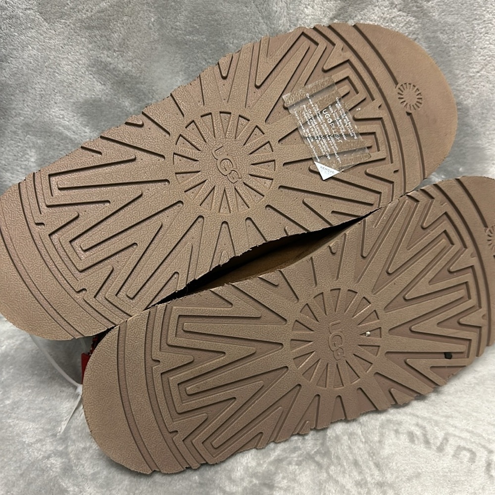 Ugg Tazz Platform Clog Slippers Size 10 - image 8